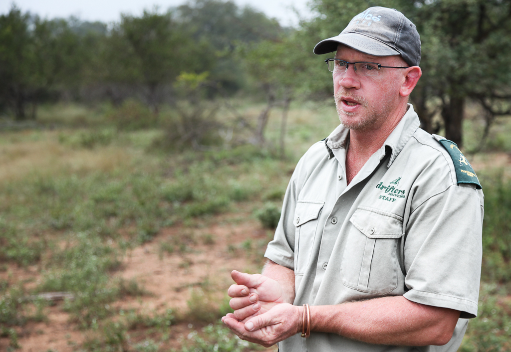 – Työnantajat palkkaavat mieluummin valkoisen eteläafrikkalaisen kuin mustan ulkomaalaisen. Se ei ole rasismia vaan muukalaisvihaa, Buks Griesel pohtii. 