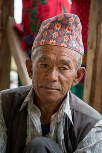 Birka Bahadur Thami on joutunut lainaamaan rahaa lääkkeisiin. Jos hän ei saa maksettua velkaansa elinaikanaan, se periytyy hänen lapsilleeen.